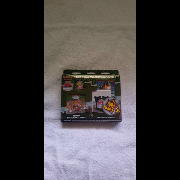 Pokemon trading card - Picture 1 of 2